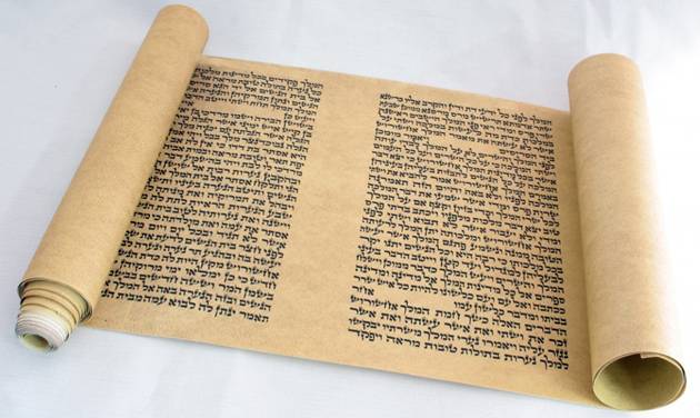 https://www.shalomhaverim.org/Megilla%20de%20Ester.jpg